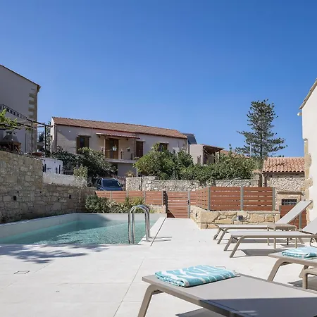 Manmar Villa *